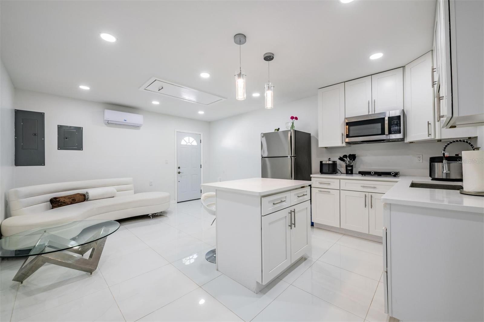 COUNTRY PLACE WEST UNIT IV - Residential