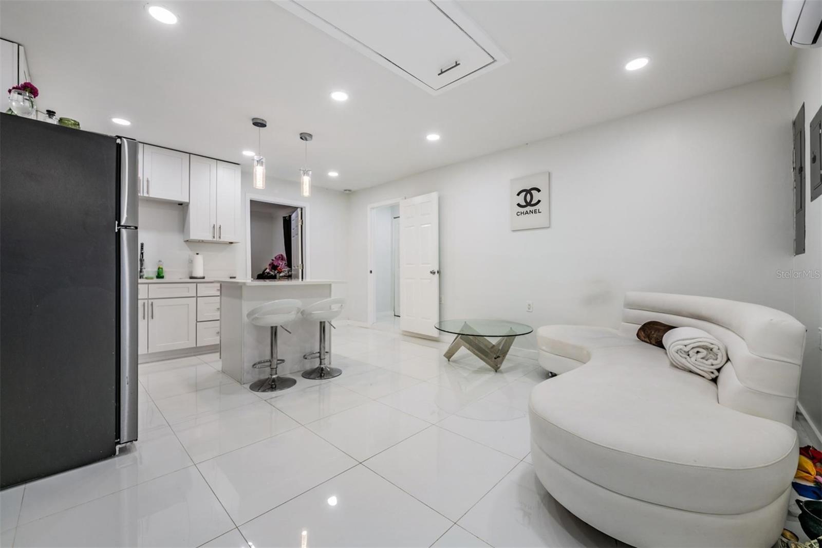 COUNTRY PLACE WEST UNIT IV - Residential