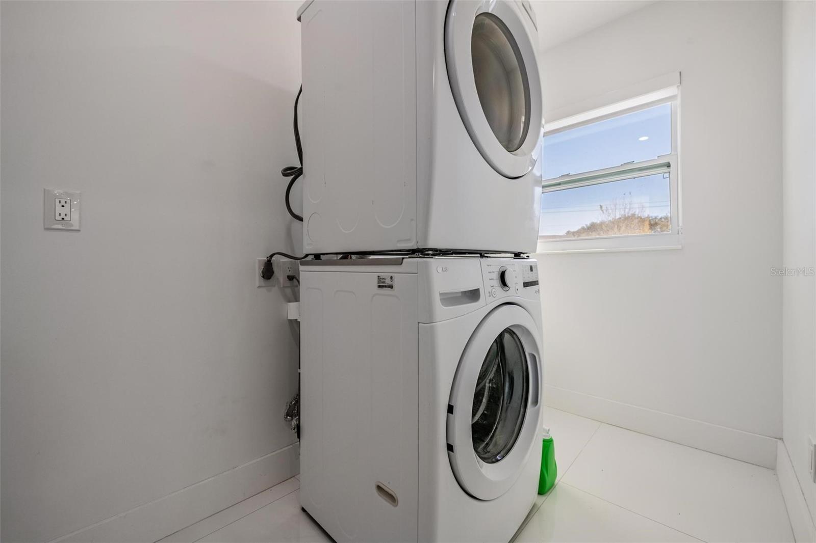 COUNTRY PLACE WEST UNIT IV - Residential