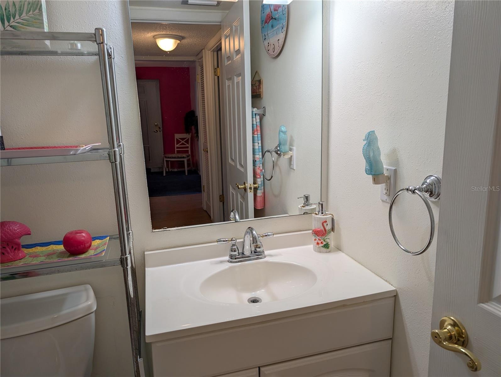 BAYSHORE ON THE LAKE APTS II SEC 3 - Residential