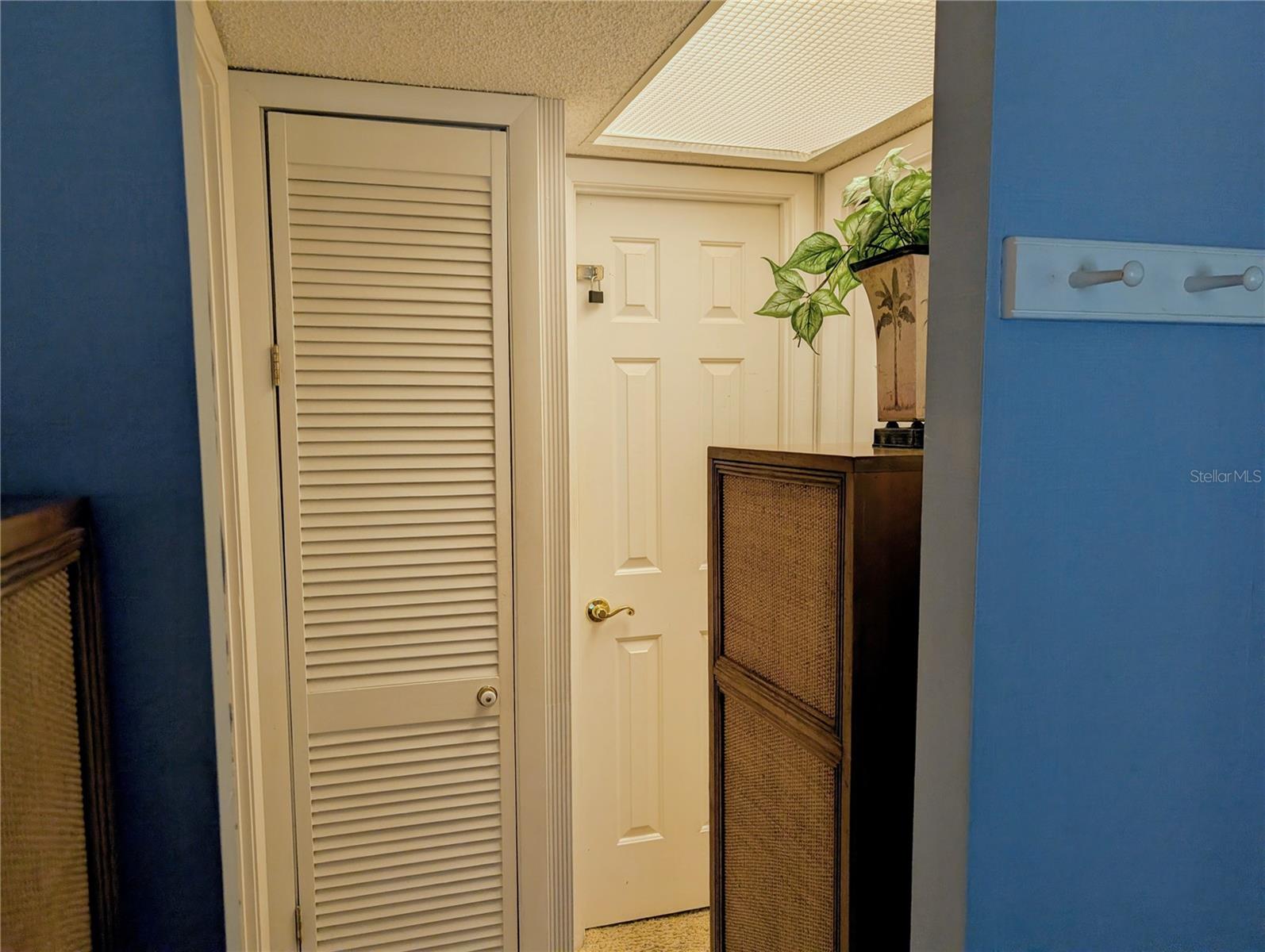 BAYSHORE ON THE LAKE APTS II SEC 3 - Residential