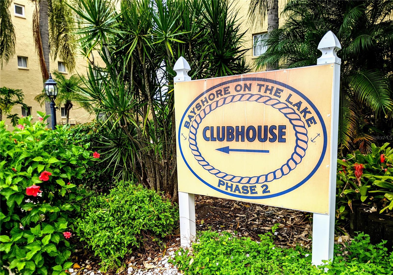 BAYSHORE ON THE LAKE APTS II SEC 3 - Residential