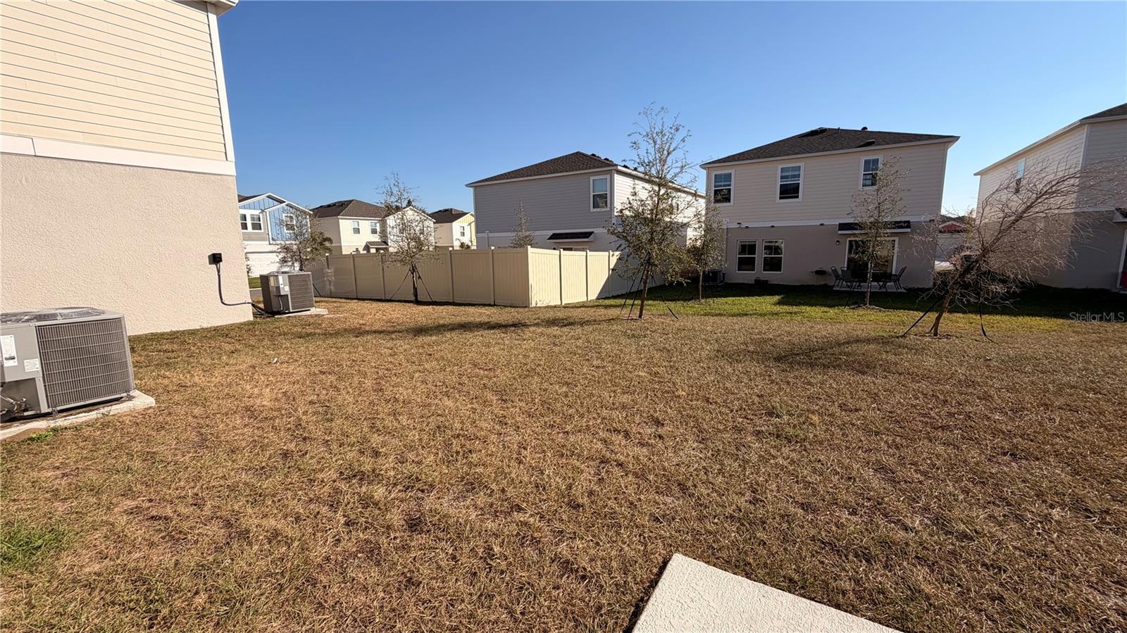 BRADBURY CRK PH I - Residential Lease