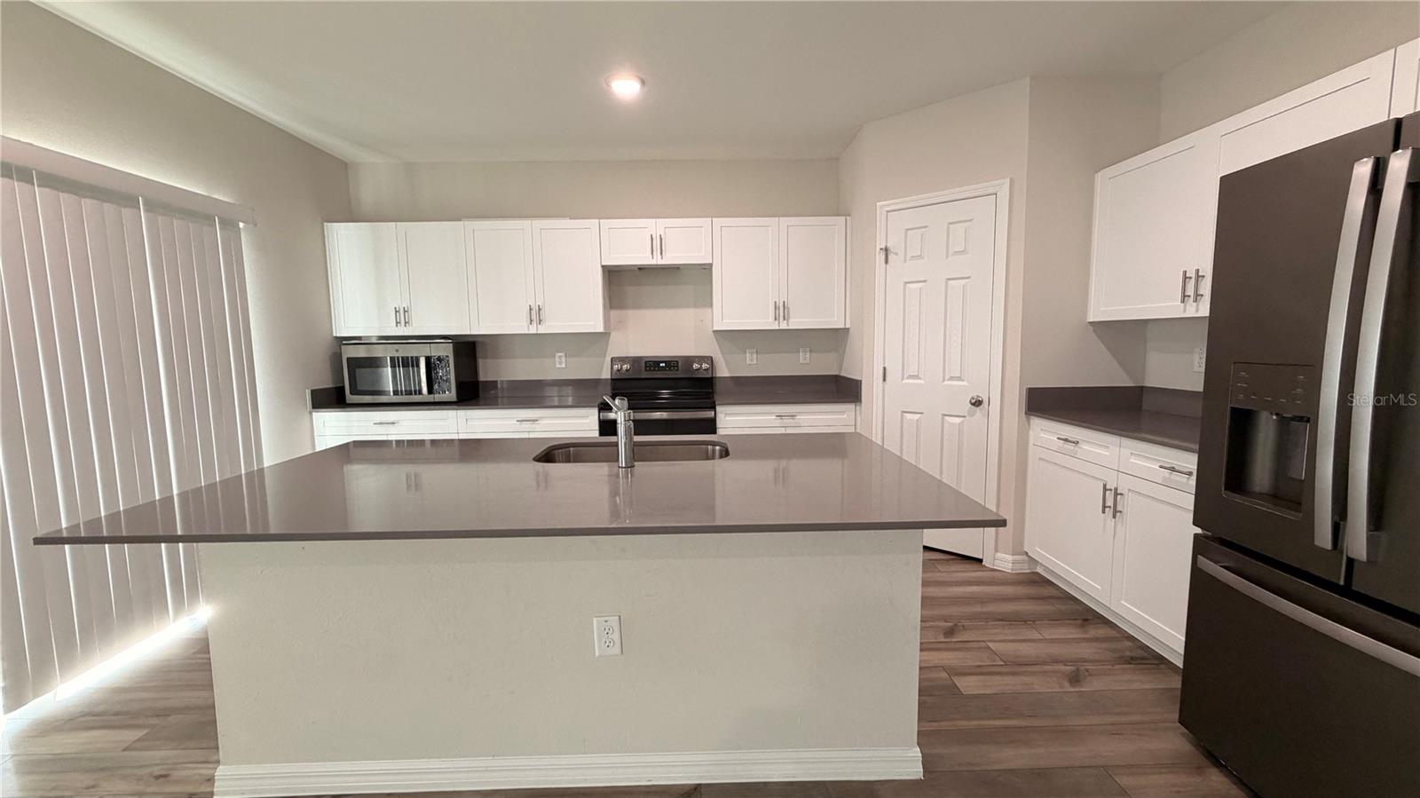 BRADBURY CRK PH I - Residential Lease