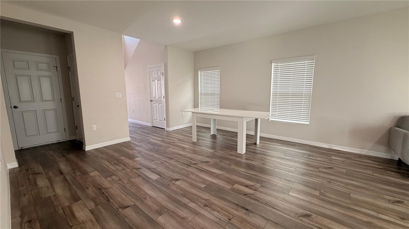 BRADBURY CRK PH I - Residential Lease