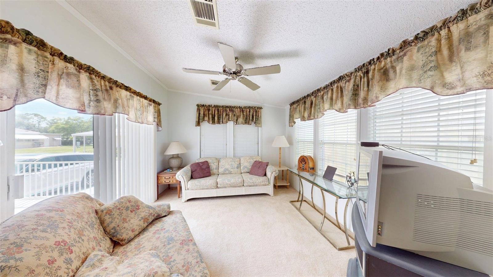 2100 KINGS HIGHWAY 534
