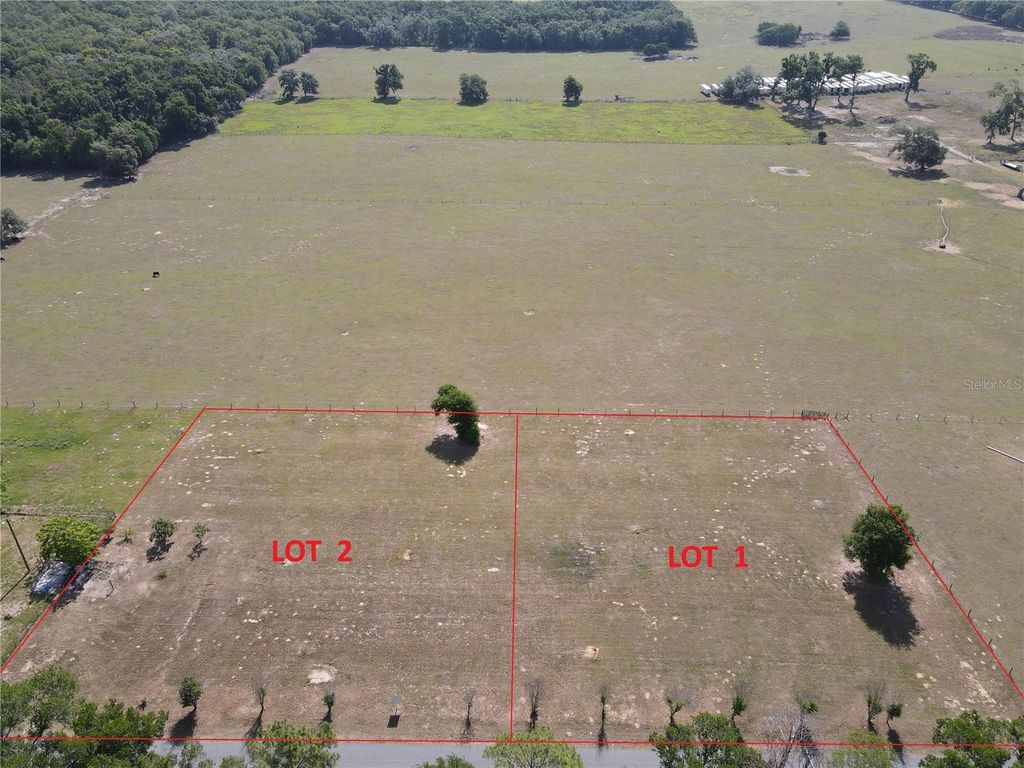 Photo of 2 Smith Road, Dade City, FL 33525 (MLS # TB8503592)