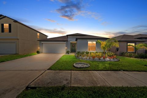 Photo of 32024 Hawthorne Cottage Place, San Antonio, FL 33576 (MLS # TB8464414)