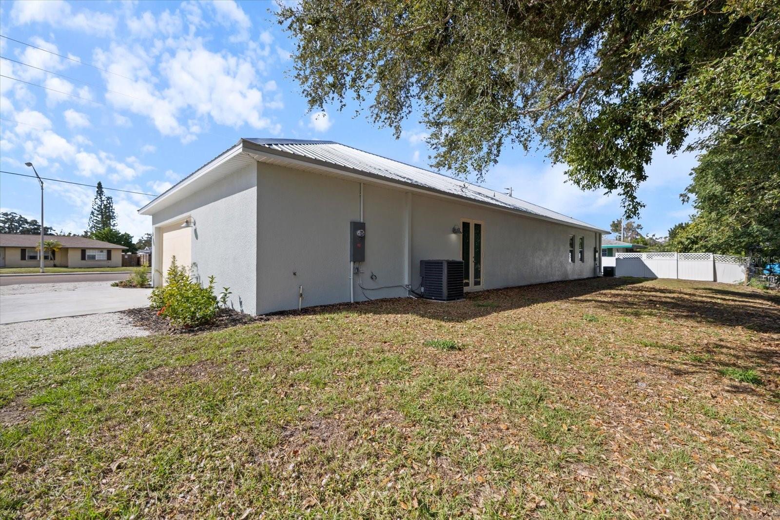 SARASOTA SPGS - Residential