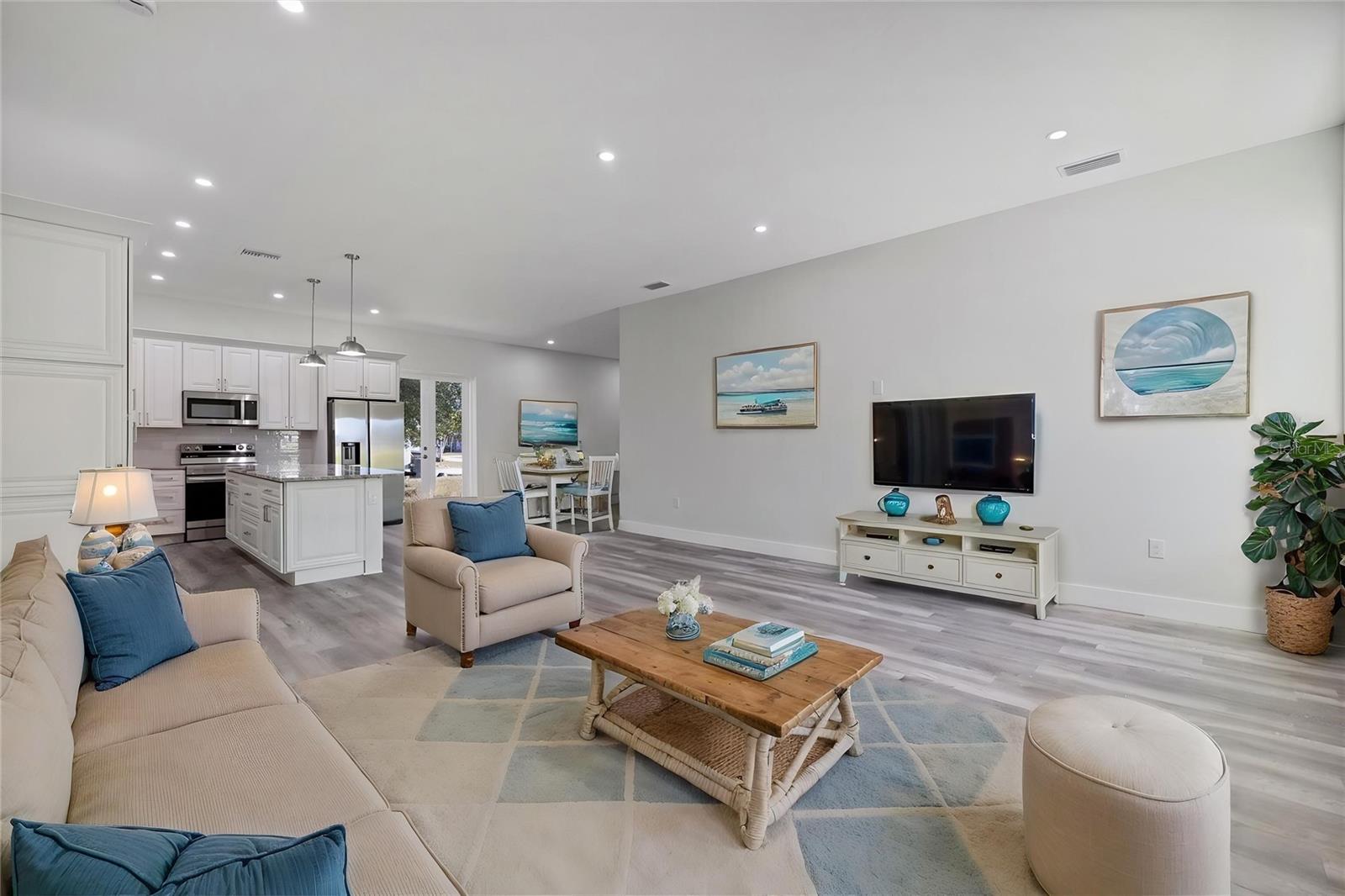 SARASOTA SPGS - Residential