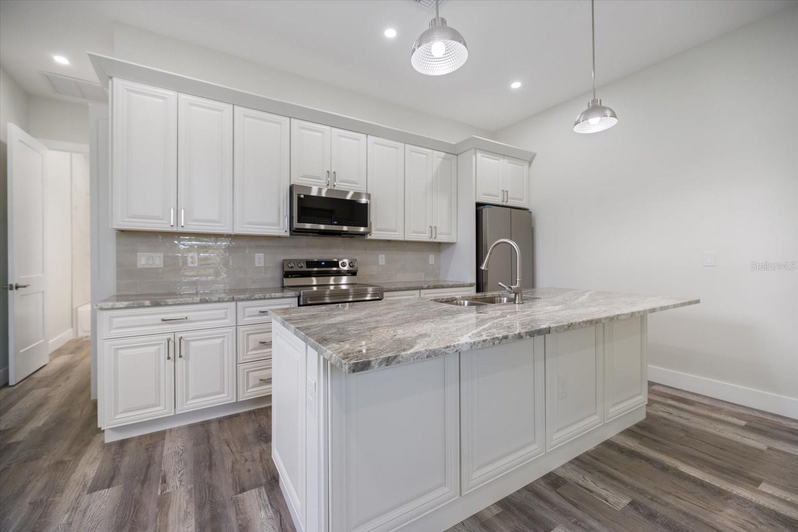 SARASOTA SPGS - Residential