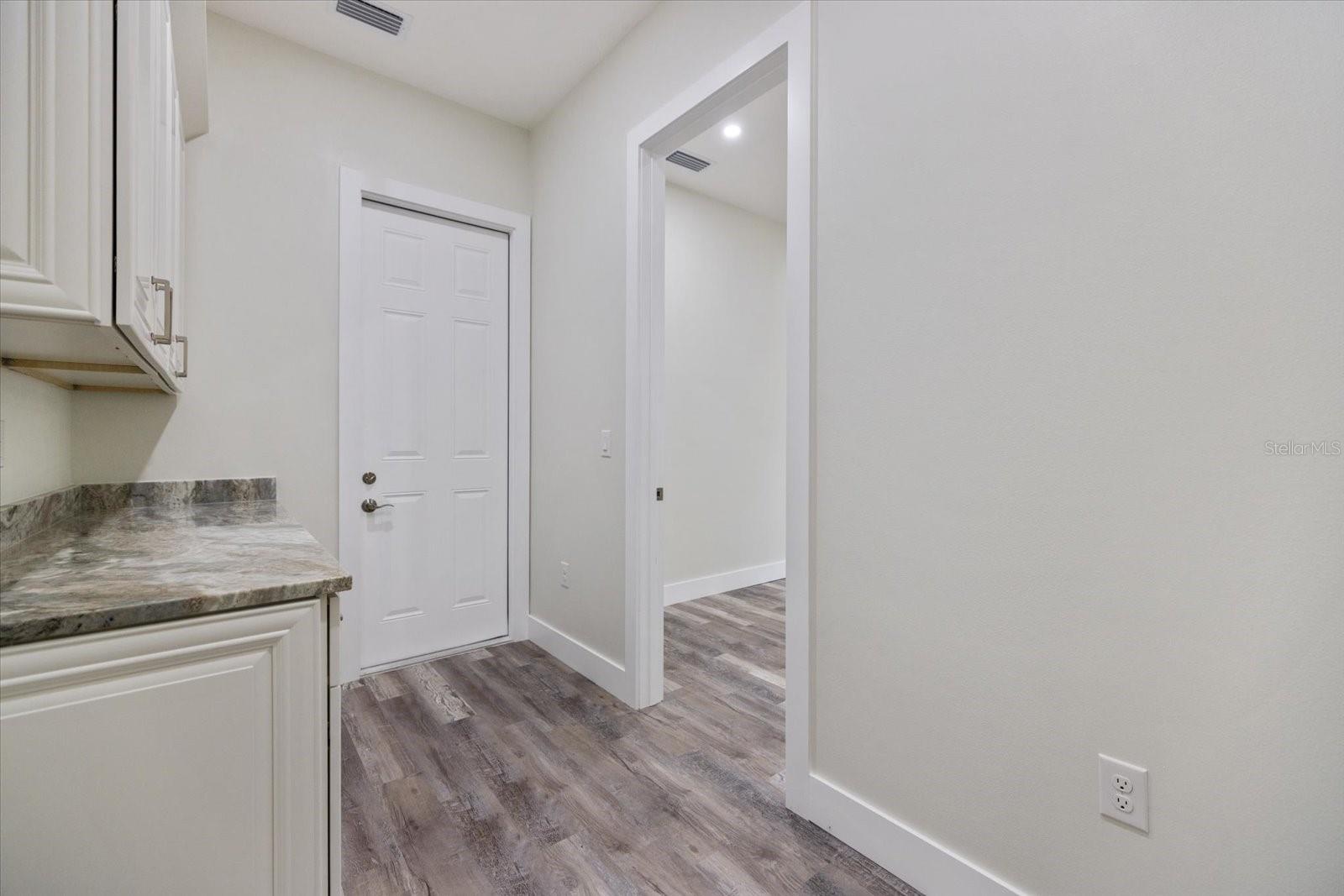 SARASOTA SPGS - Residential