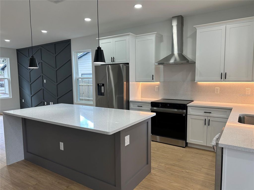 Photo of 1317 E Harding Street, Orlando, FL 32806 (MLS # O6396523)