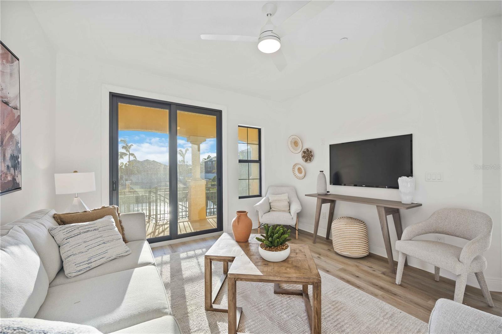 BRISA DEL MAR TWNHMS - Residential