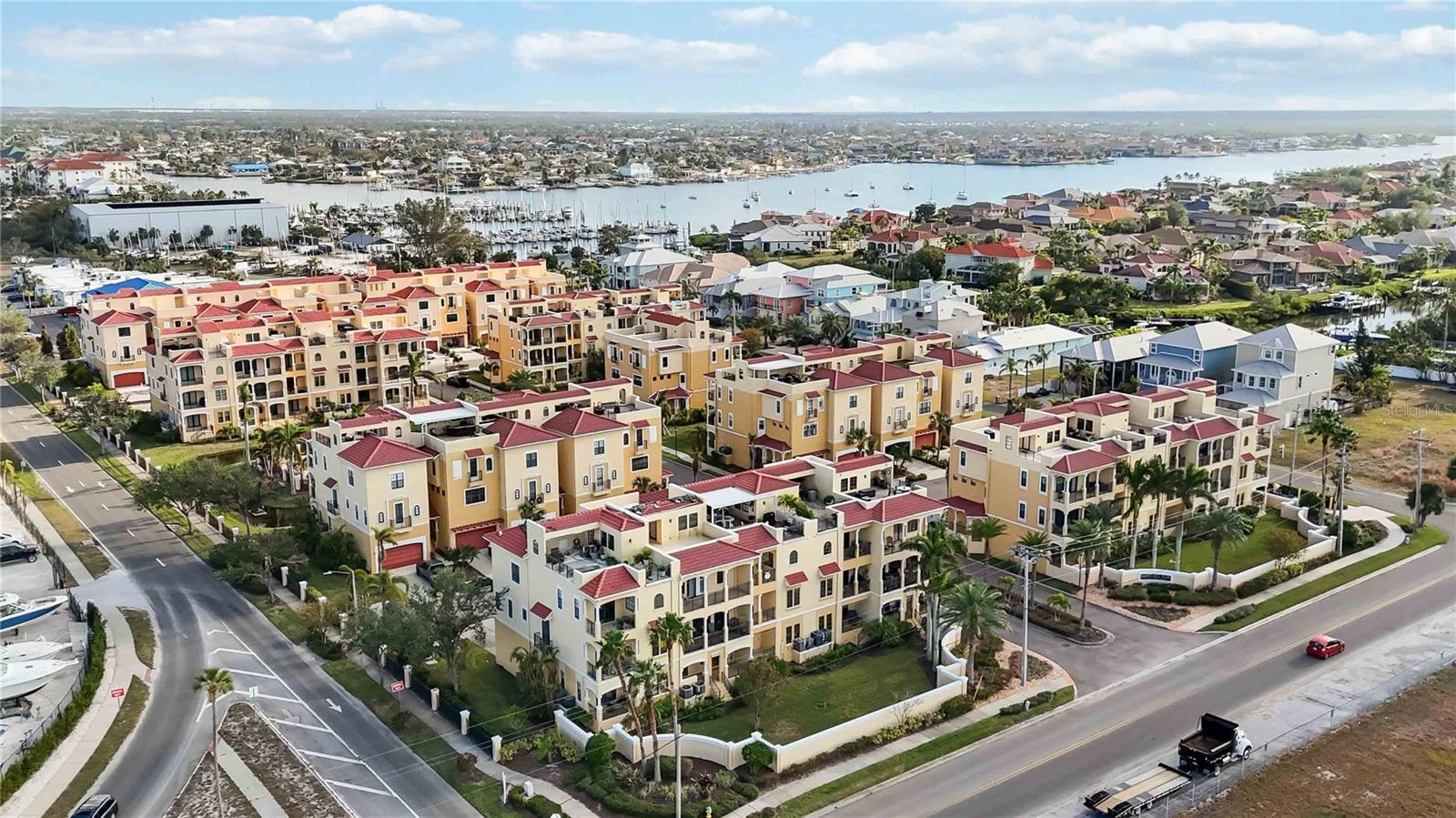 BRISA DEL MAR TWNHMS - Residential