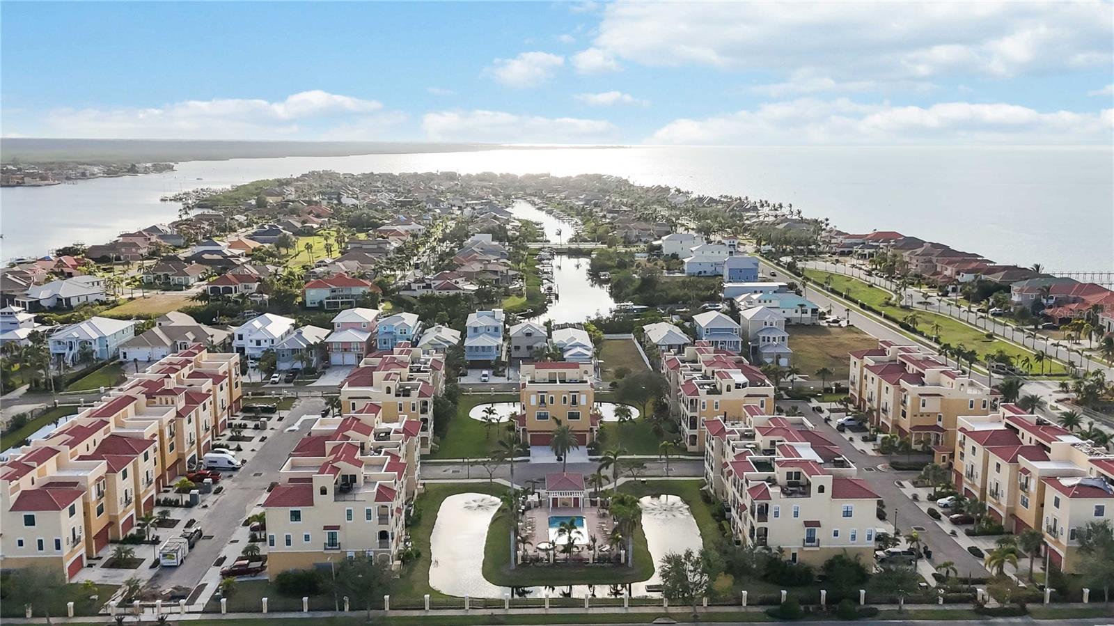 BRISA DEL MAR TWNHMS - Residential