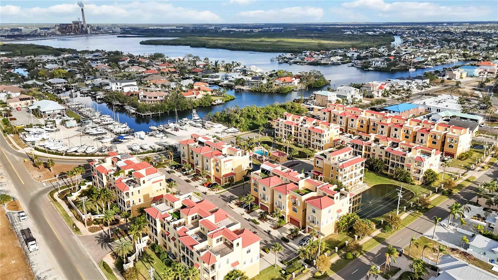 BRISA DEL MAR TWNHMS - Residential