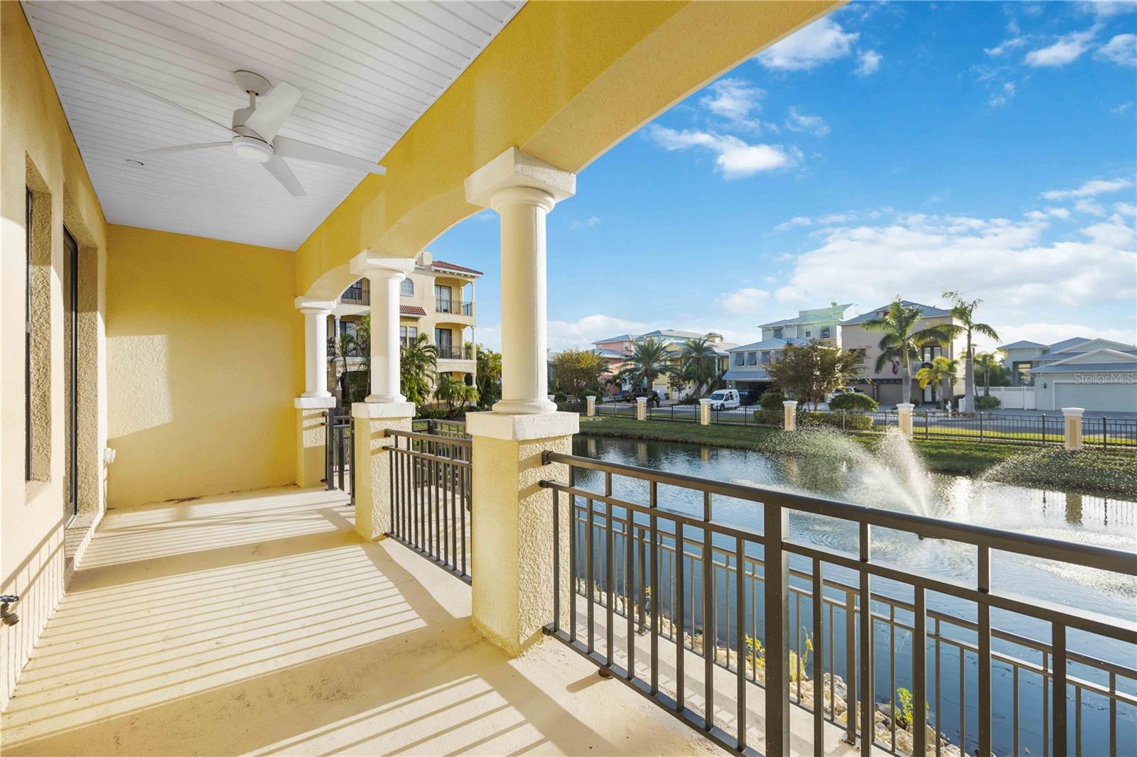 BRISA DEL MAR TWNHMS - Residential