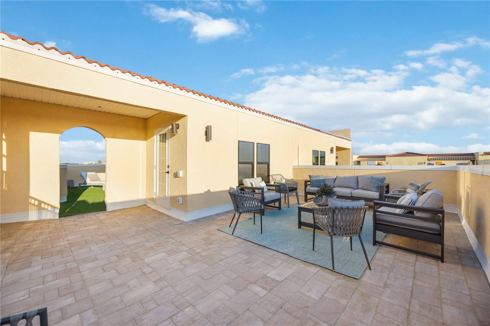 BRISA DEL MAR TWNHMS - Residential