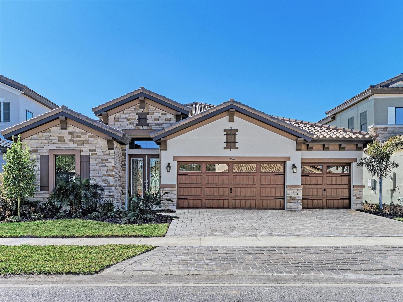 HAWKSTONE - Residential