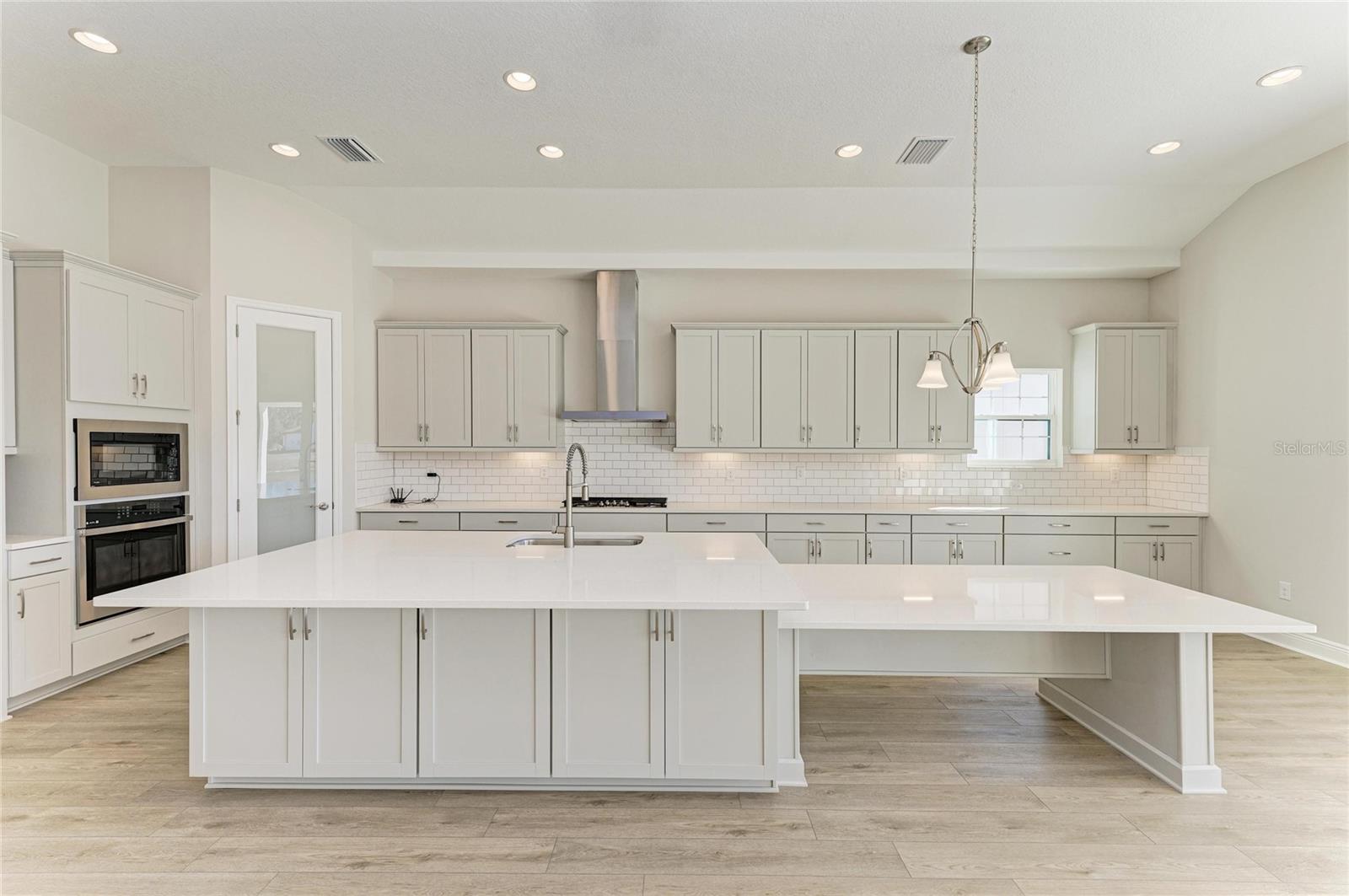 HAWKSTONE - Residential