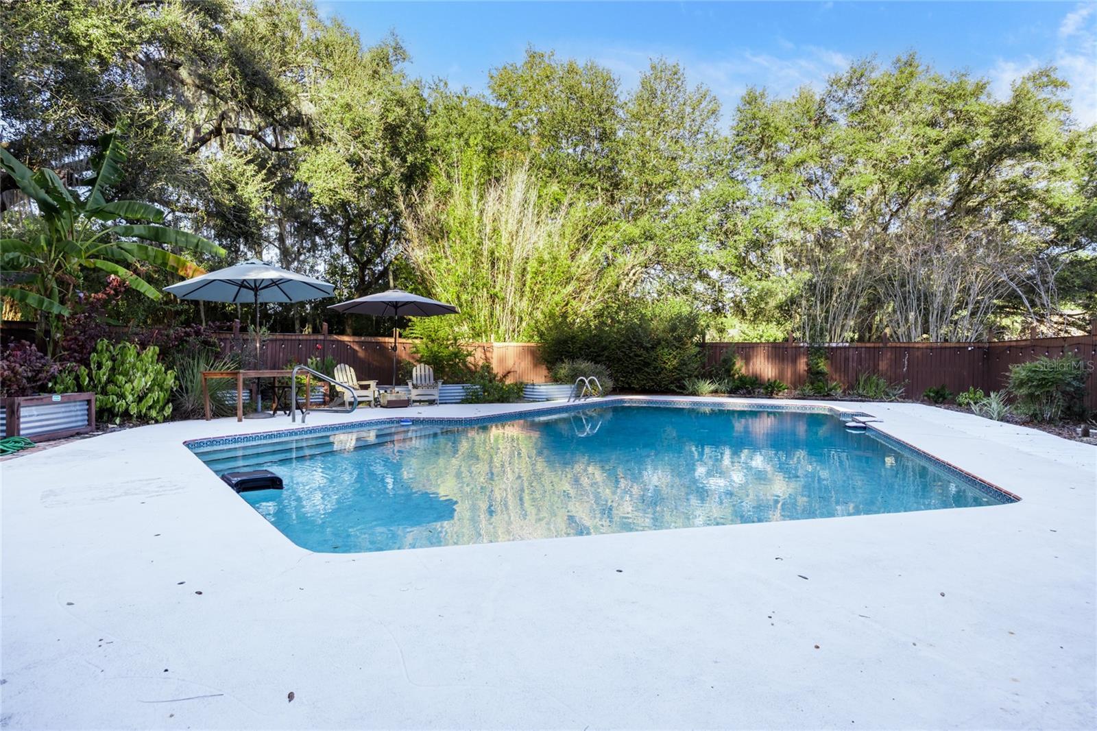 CARRIAGE WAY - Residential