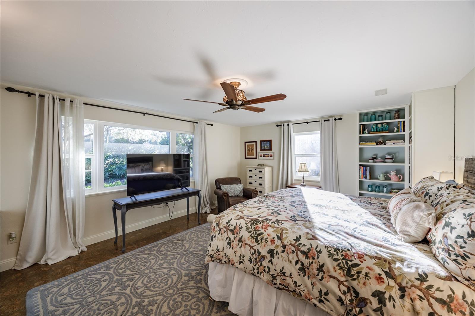 CARRIAGE WAY - Residential