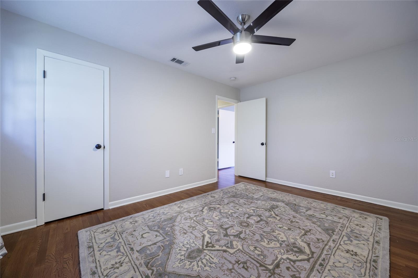 CARRIAGE WAY - Residential