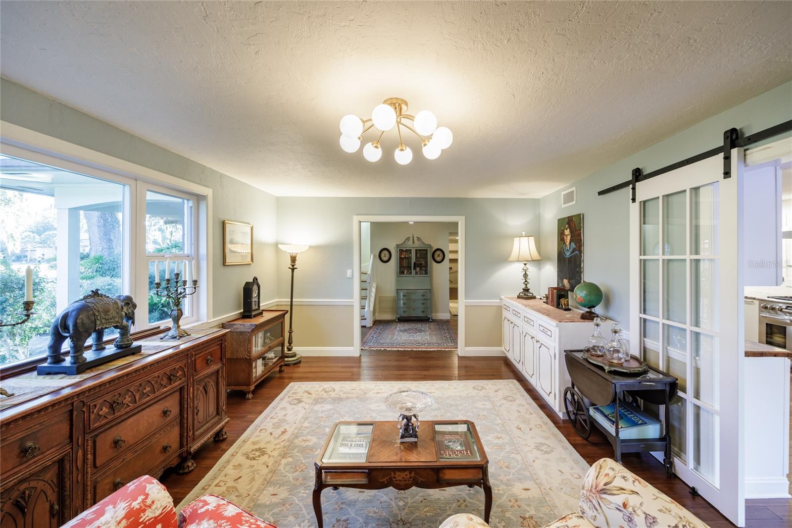 CARRIAGE WAY - Residential