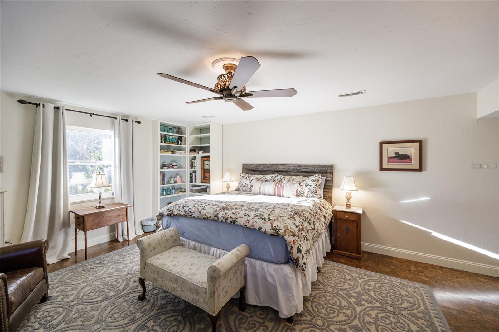 CARRIAGE WAY - Residential