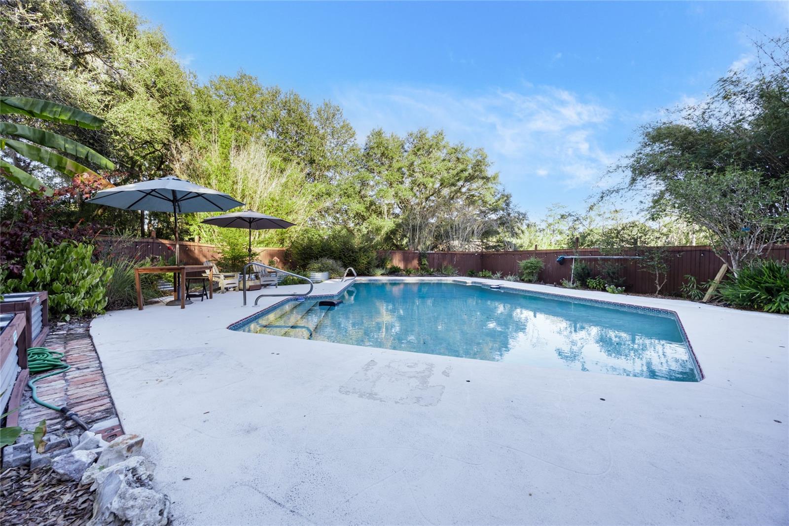 CARRIAGE WAY - Residential