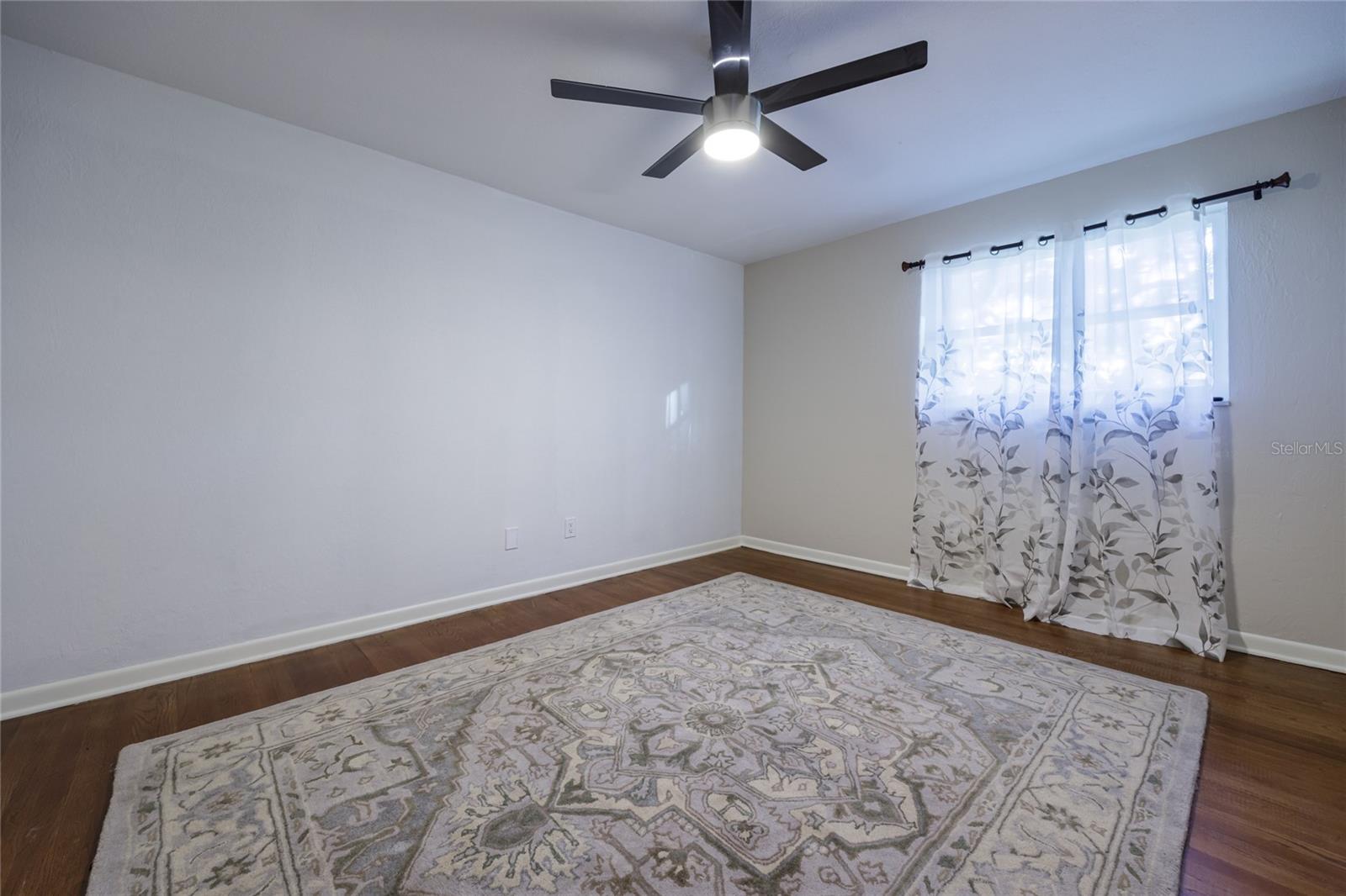 CARRIAGE WAY - Residential