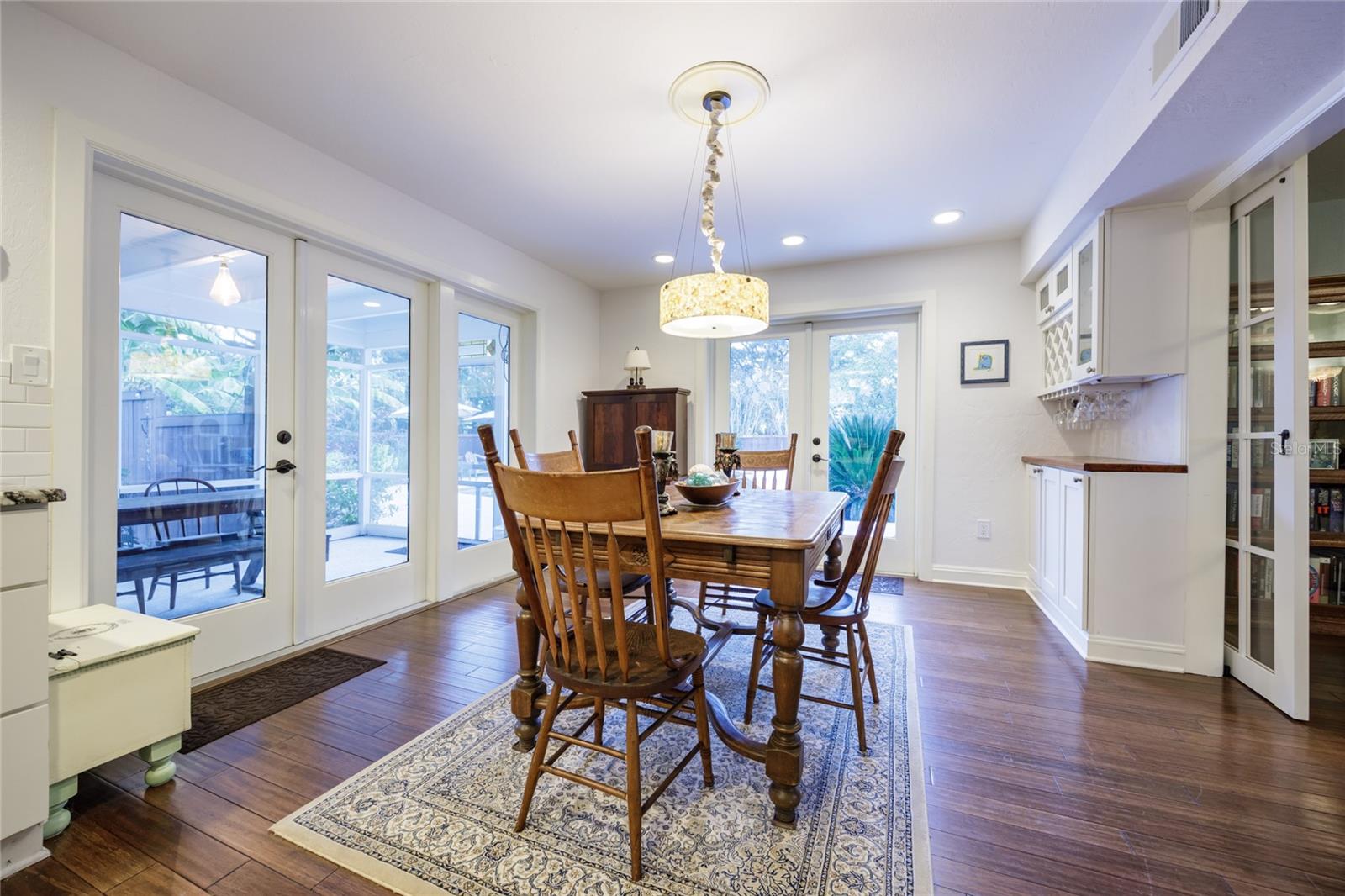 CARRIAGE WAY - Residential