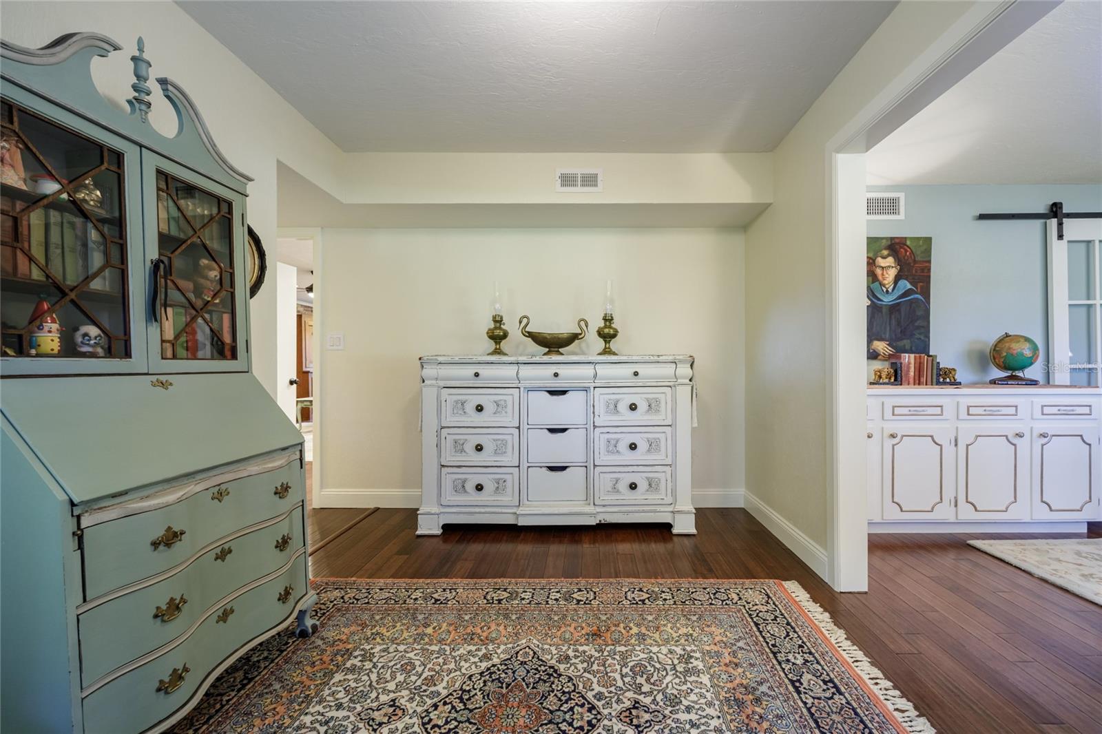 CARRIAGE WAY - Residential