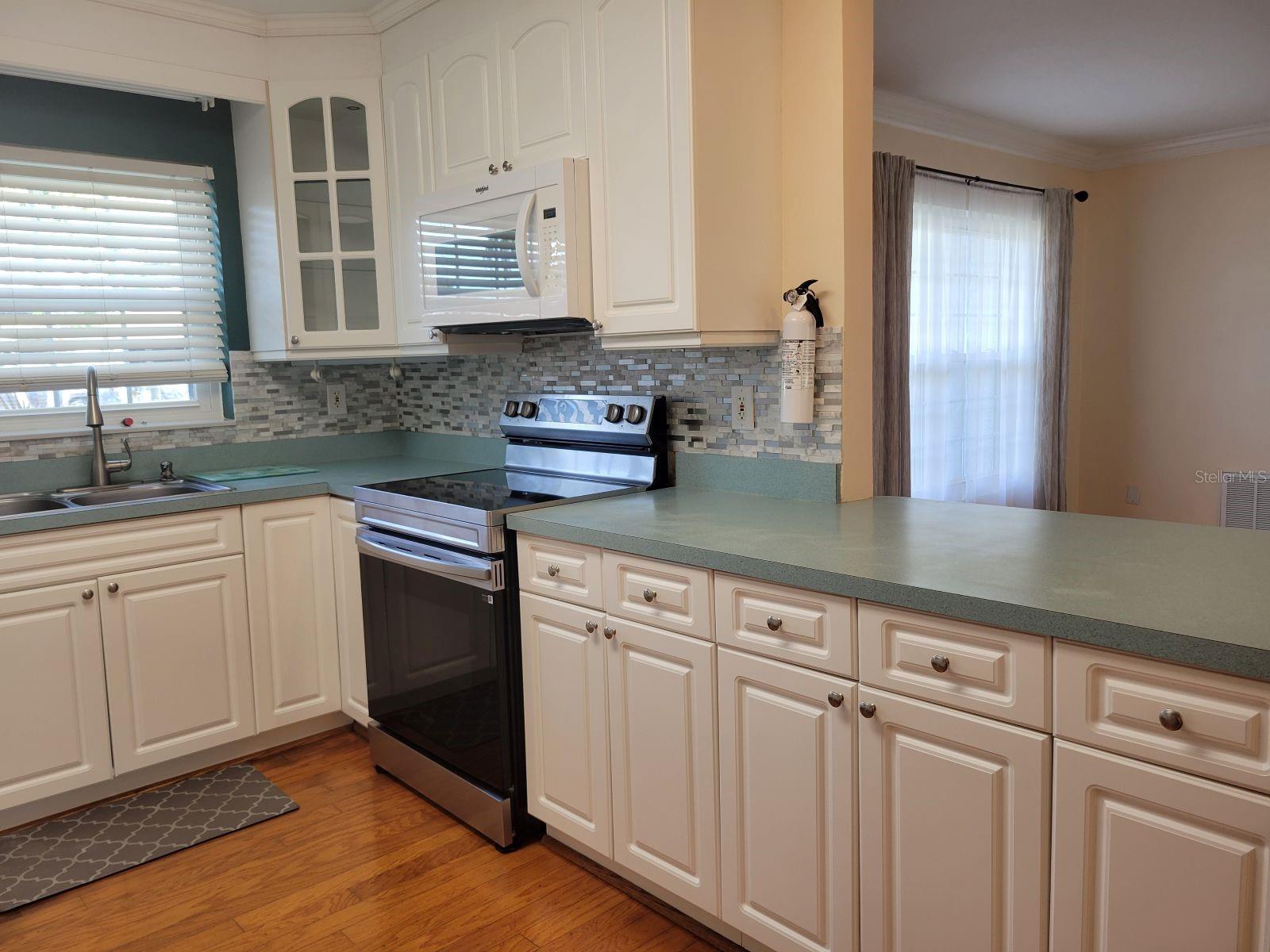 BELLEAIR MANOR UNIT 1 & 2 - Residential Lease