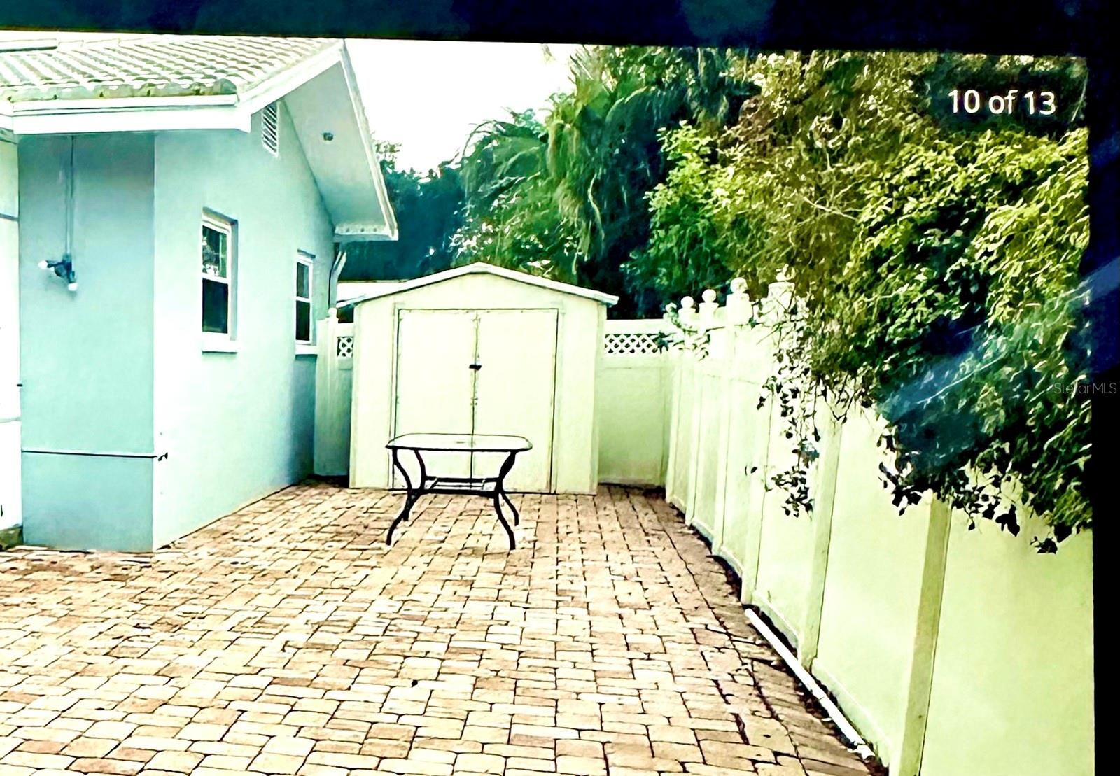 BELLEAIR MANOR UNIT 1 & 2 - Residential Lease