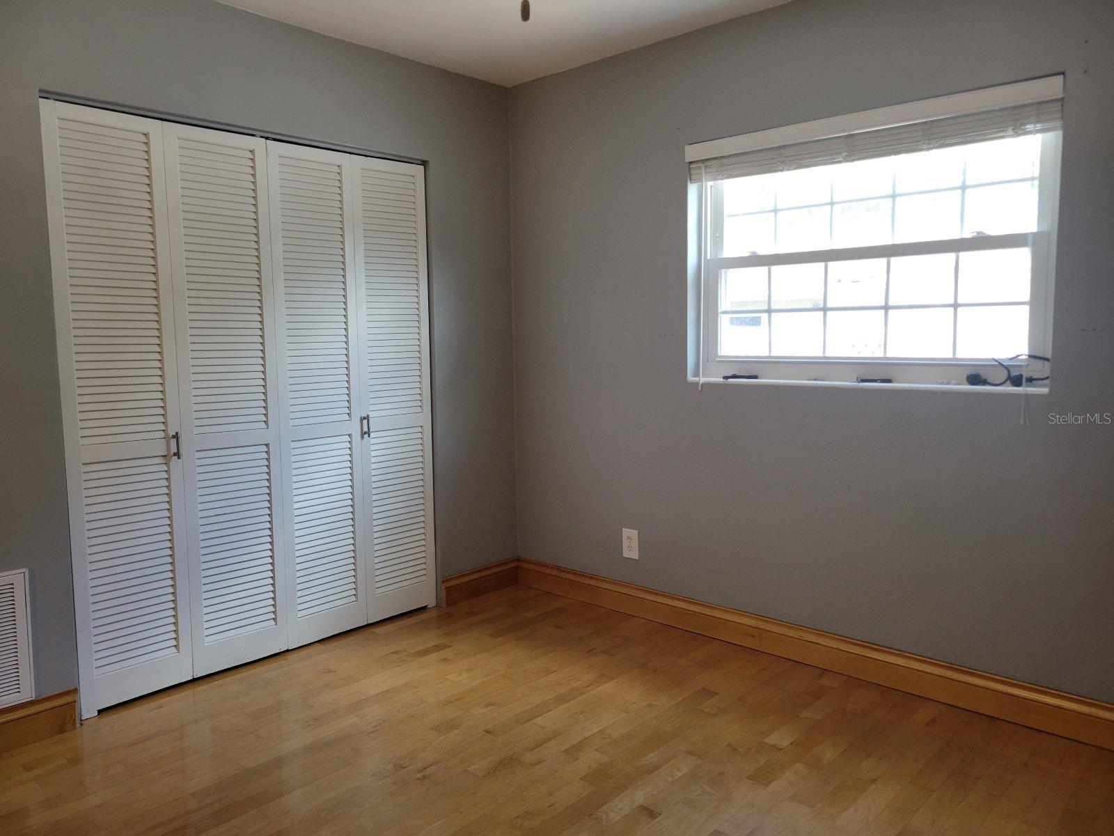 BELLEAIR MANOR UNIT 1 & 2 - Residential Lease