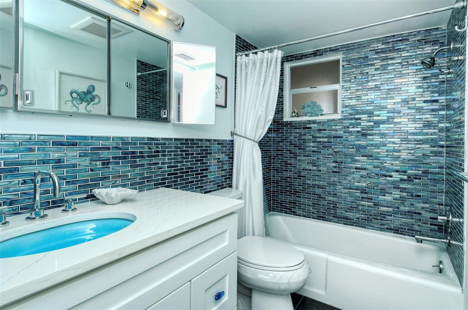 LONGBOAT HARBOUR - Residential