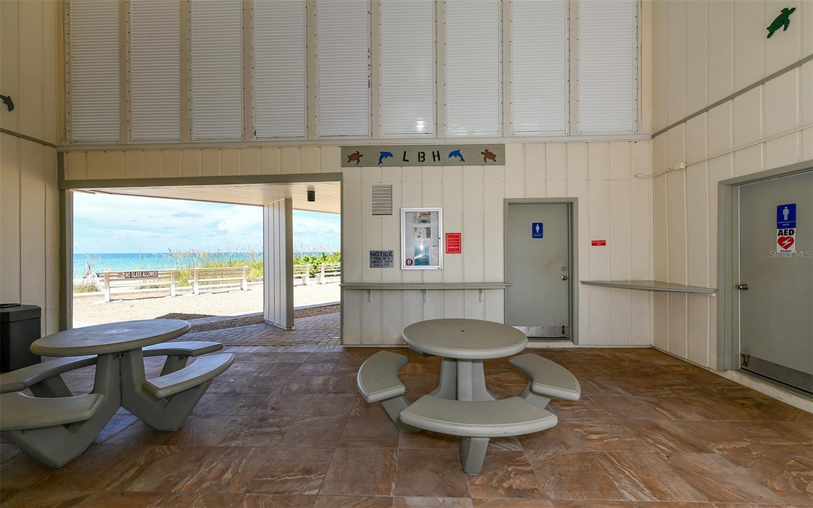 LONGBOAT HARBOUR - Residential