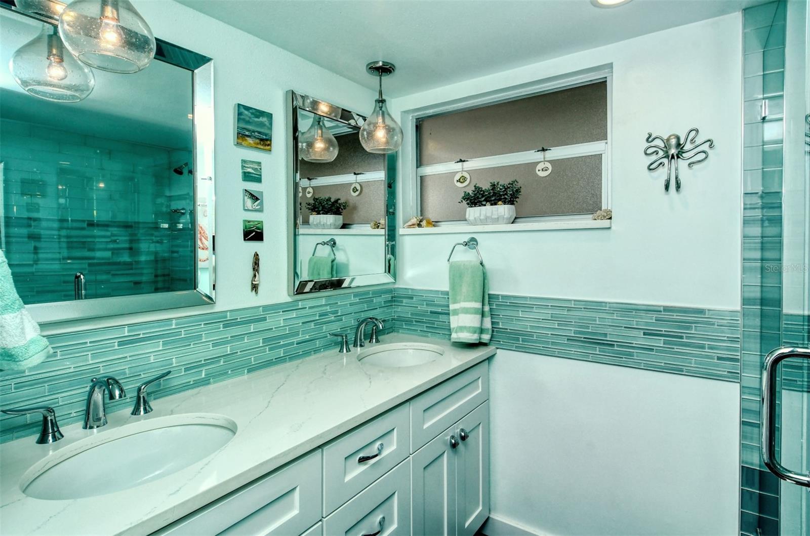 LONGBOAT HARBOUR - Residential