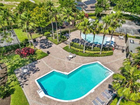 A home in AUBURNDALE