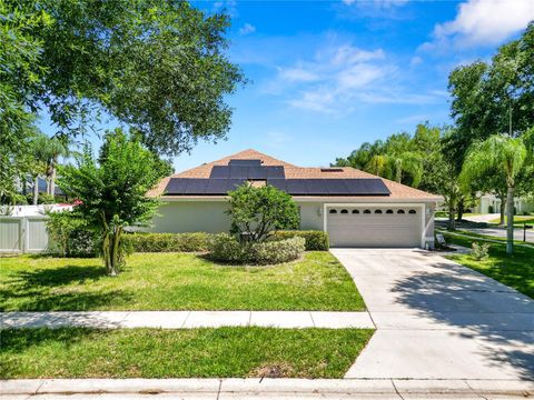 A home in AUBURNDALE