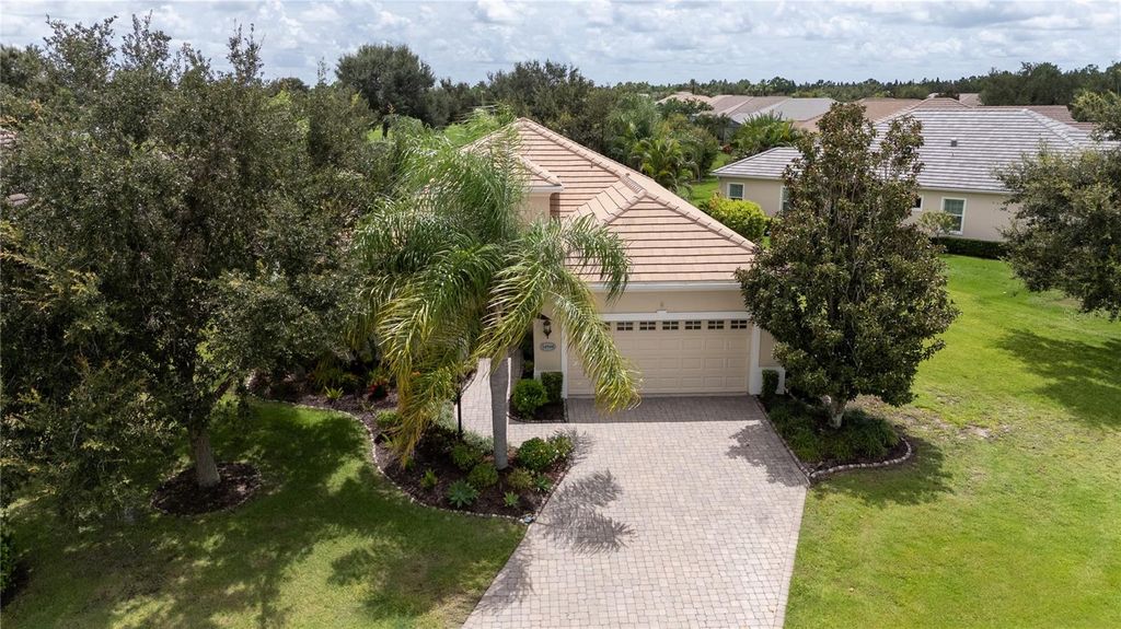 Photo of 14508 Stirling Drive, Lakewood Ranch, FL 34202 (MLS # N6140231)