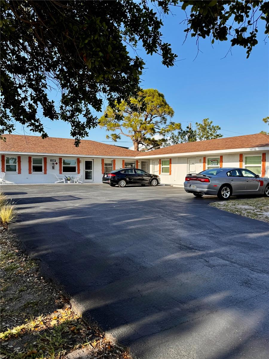 Search Properties for Sale 3 510 AIRPORT AVENUE E 2C