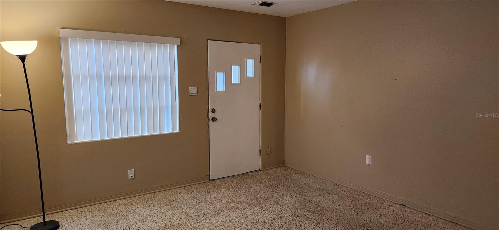 ALASKA SUB - Residential Lease