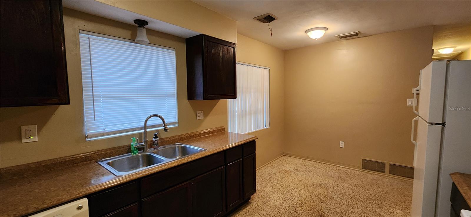 ALASKA SUB - Residential Lease