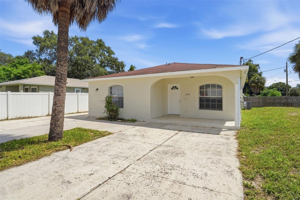 Photo of 3001 N 52nd Street, Tampa, FL 33619 (MLS # O6439968)