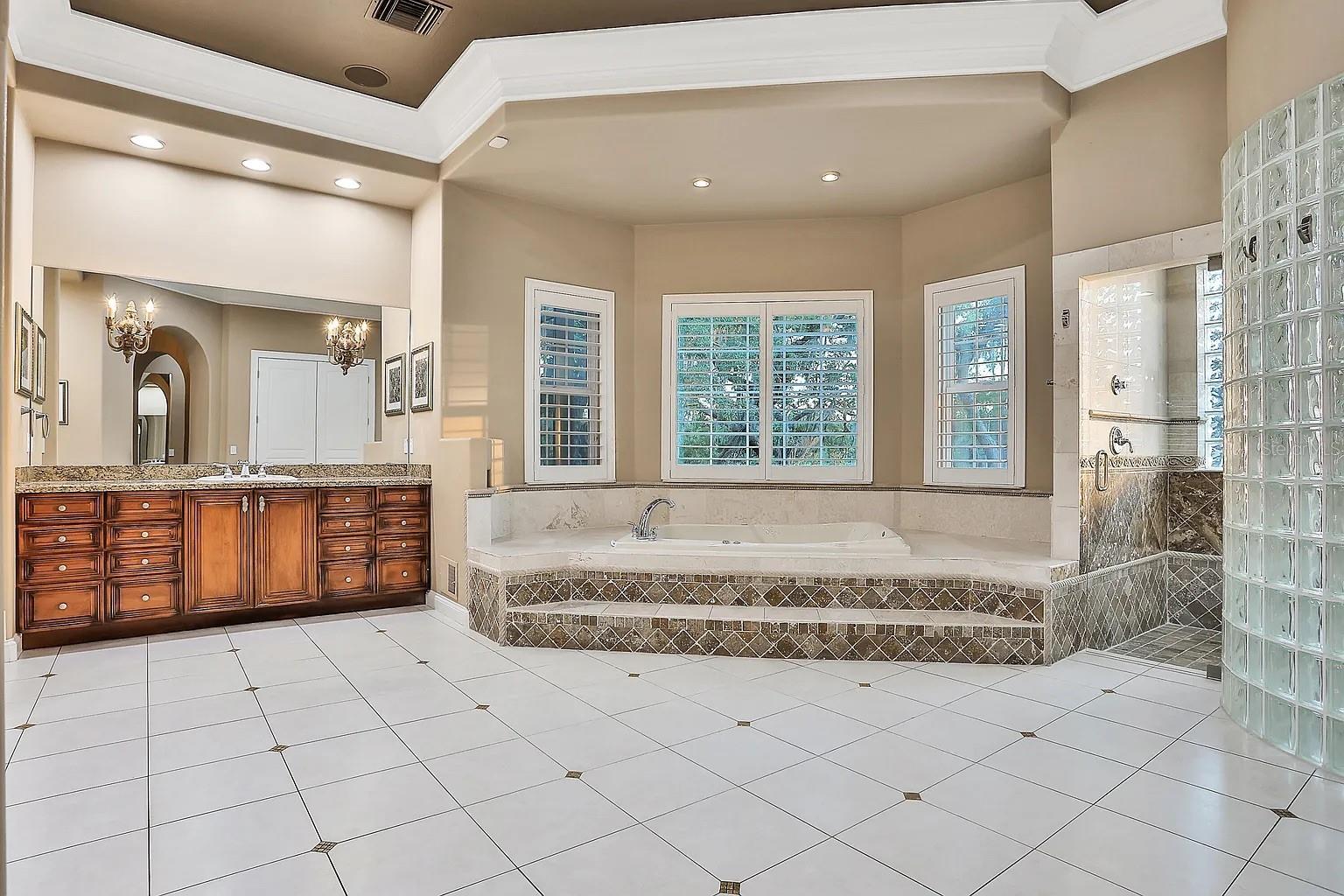 CRESTWOOD ESTATES - Residential