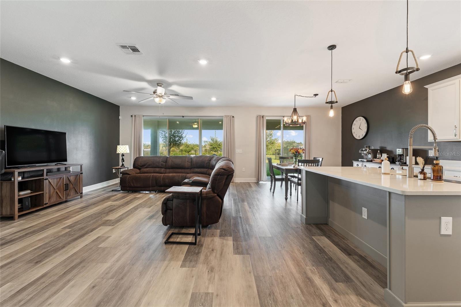 OAKLAND TRAILS - Residential