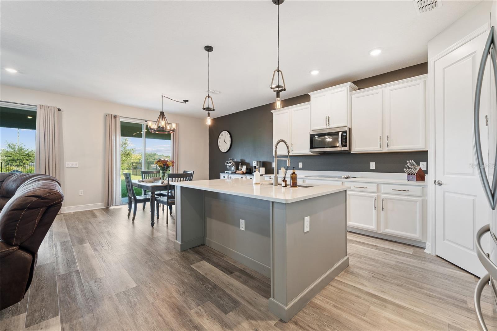 OAKLAND TRAILS - Residential